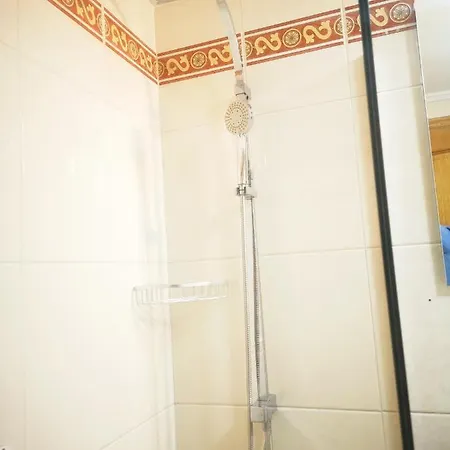 Arte, Centro Oviedo, Wiffi, Parking Daire Oviedo